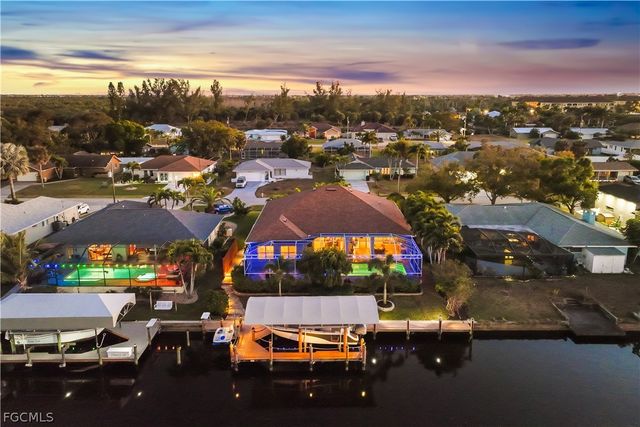 2205 SE 16th ST, Cape Coral, FL 33990