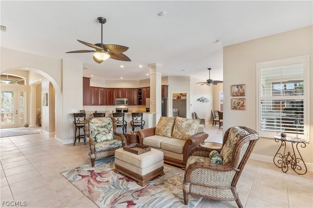 2205 SE 16th ST, Cape Coral, FL 33990