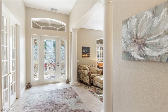 2205 SE 16th ST, Cape Coral, FL 33990