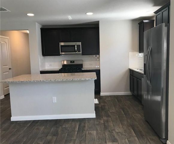 108 Cranbrook LN, Hutto, TX 78634