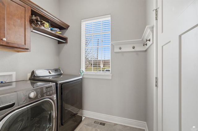 9786 Heather Lane, Manhattan, KS 66502