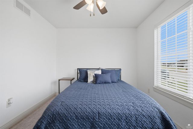 9786 Heather Lane, Manhattan, KS 66502