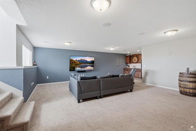 9786 Heather Lane, Manhattan, KS 66502