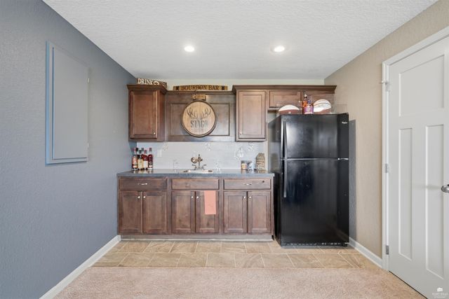 9786 Heather Lane, Manhattan, KS 66502