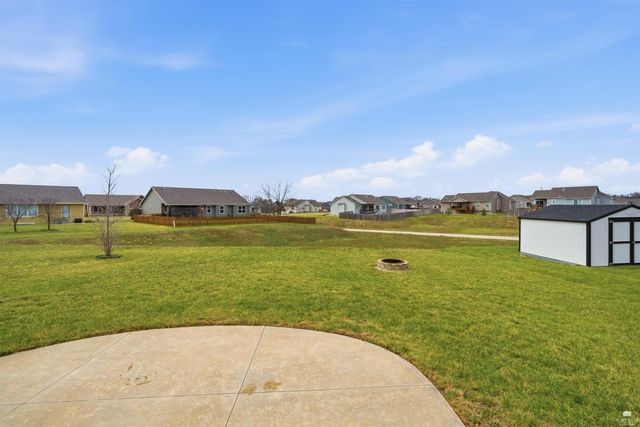 9786 Heather Lane, Manhattan, KS 66502