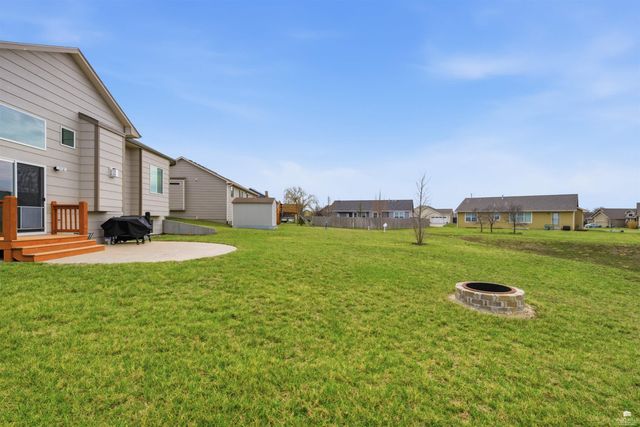 9786 Heather Lane, Manhattan, KS 66502