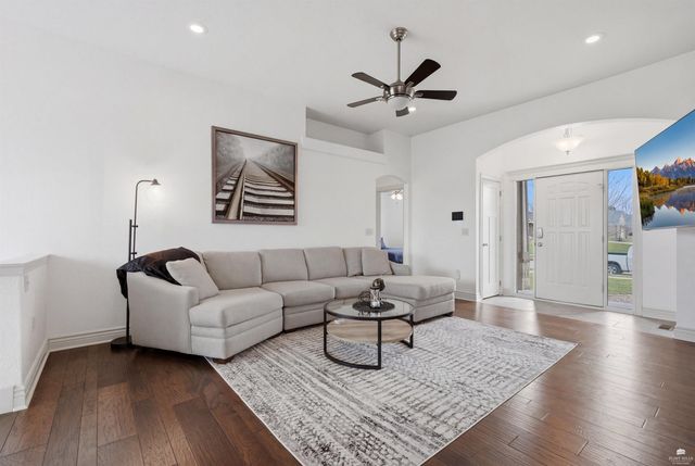 9786 Heather Lane, Manhattan, KS 66502