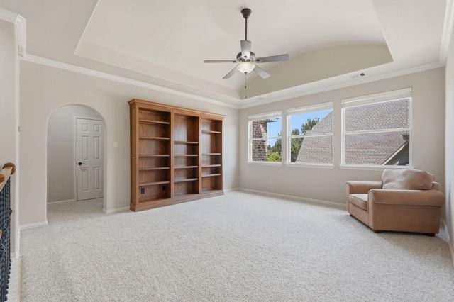126 E Cove View Trail, The Woodlands, TX 77389
