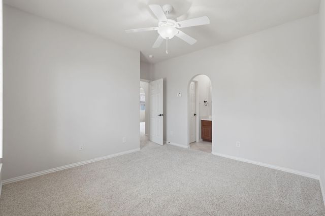 126 E Cove View Trail, The Woodlands, TX 77389