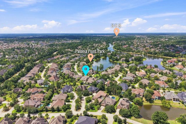 126 E Cove View Trail, The Woodlands, TX 77389