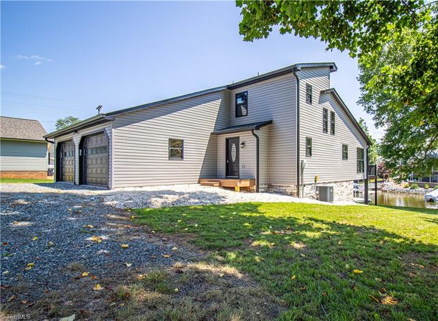 208 Sheppard Point, Lexington, NC 27292