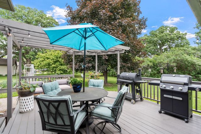 6224 Glacier Drive, North Branch, MN 55056