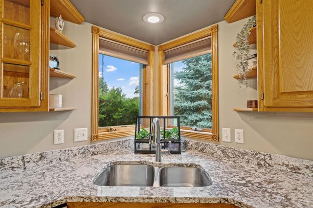 6224 Glacier Drive, North Branch, MN 55056