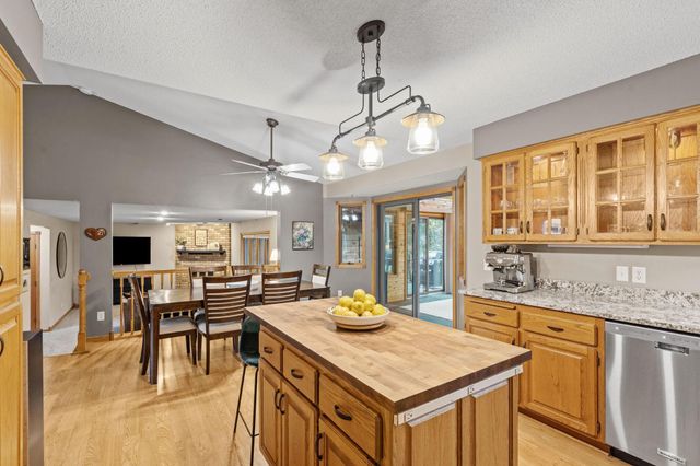 6224 Glacier Drive, North Branch, MN 55056
