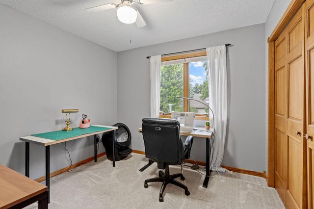 6224 Glacier Drive, North Branch, MN 55056