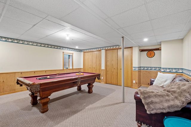 6224 Glacier Drive, North Branch, MN 55056