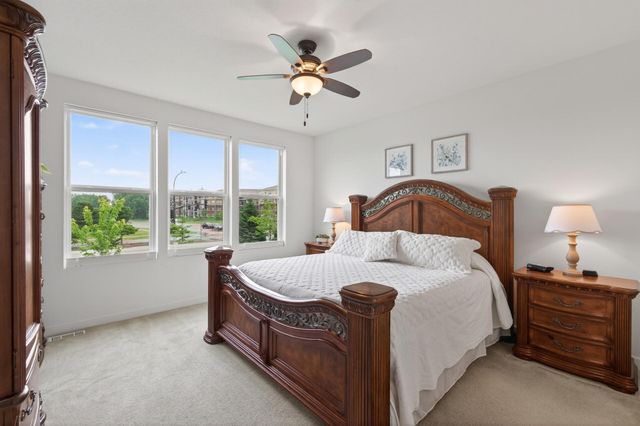 8270 Oakview Court N, Maple Grove, MN 55369