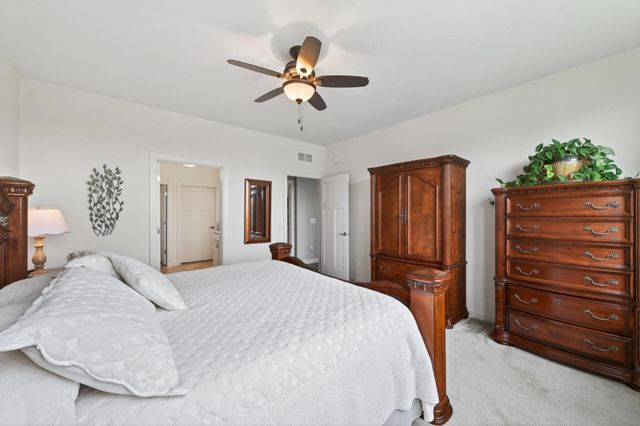 8270 Oakview Court N, Maple Grove, MN 55369
