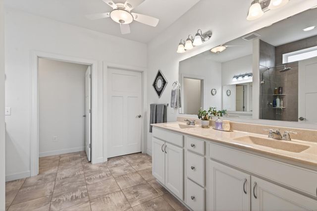 8270 Oakview Court N, Maple Grove, MN 55369