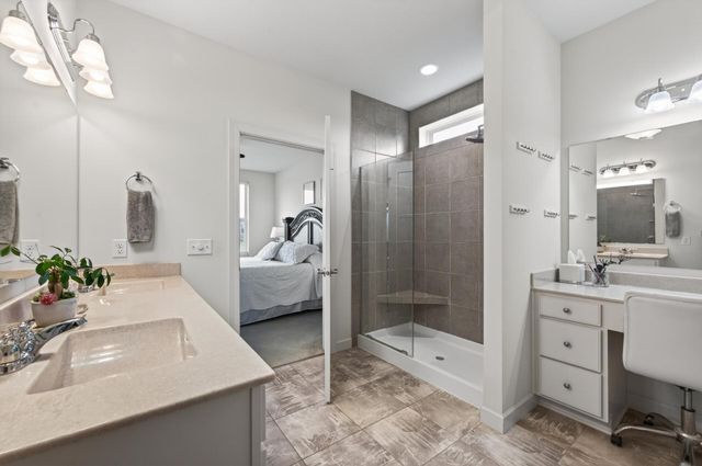 8270 Oakview Court N, Maple Grove, MN 55369