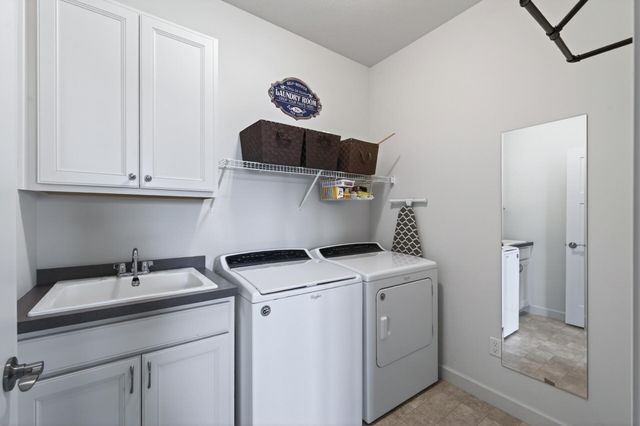 8270 Oakview Court N, Maple Grove, MN 55369