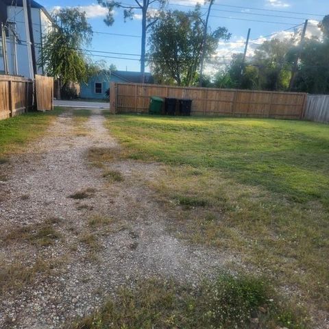 320 Thornton Road, Houston, TX 77018