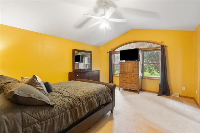 1171 Carriage Drive, Sun Prairie, WI 53590