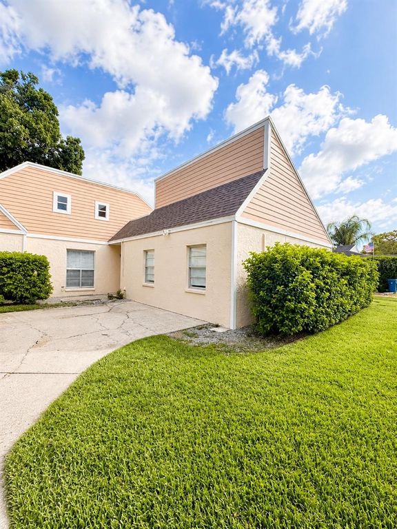 17708 RIVENDEL ROAD, Lutz, FL 33549