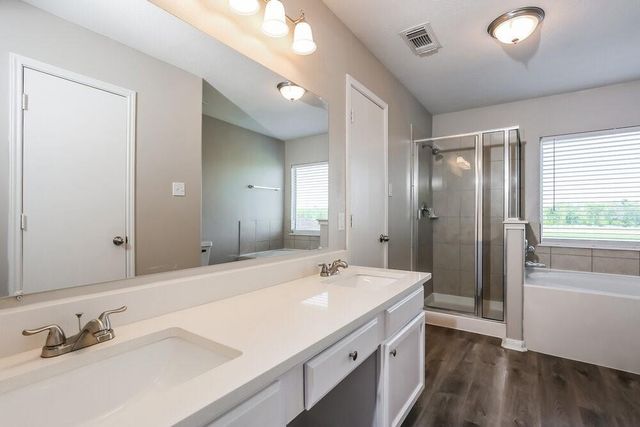 5415 Espuela Lane, Baytown, TX 77521