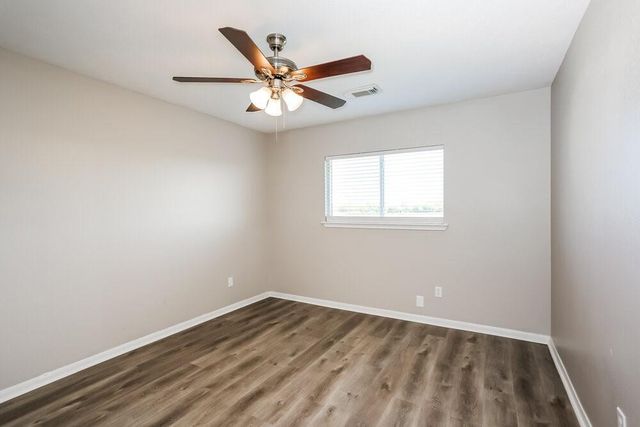 5415 Espuela Lane, Baytown, TX 77521