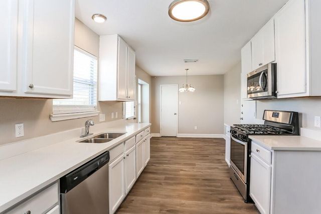 5415 Espuela Lane, Baytown, TX 77521