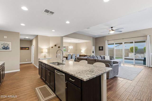13836 W REMUDA Drive, Peoria, AZ 85383