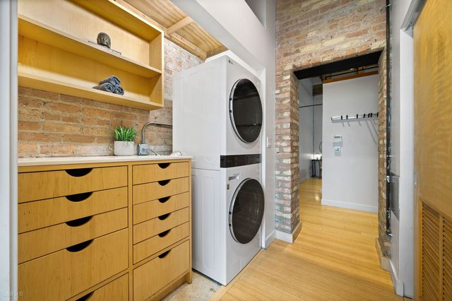 1750 N WOLCOTT Avenue 201, Chicago, IL 60622