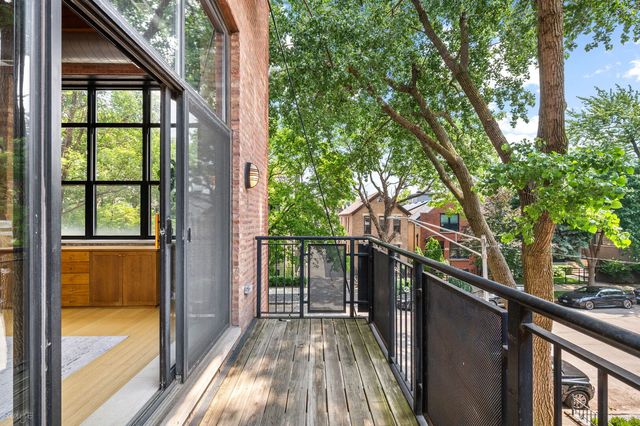 1750 N WOLCOTT Avenue 201, Chicago, IL 60622