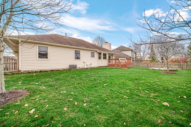 2420 Harbor Court, Aurora, IL 60504