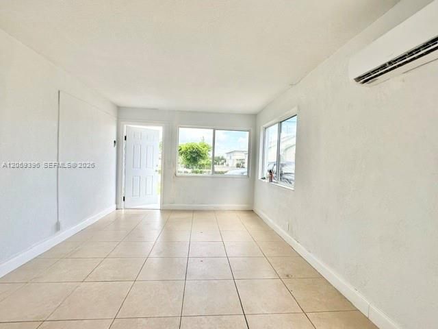 3730 S Avenue S 1, Riviera Beach, FL 33404