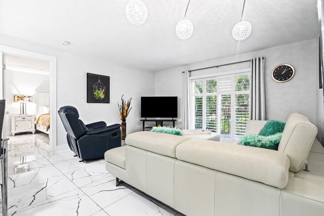 3909 N Ocean Boulevard 102, Fort Lauderdale, FL 33308