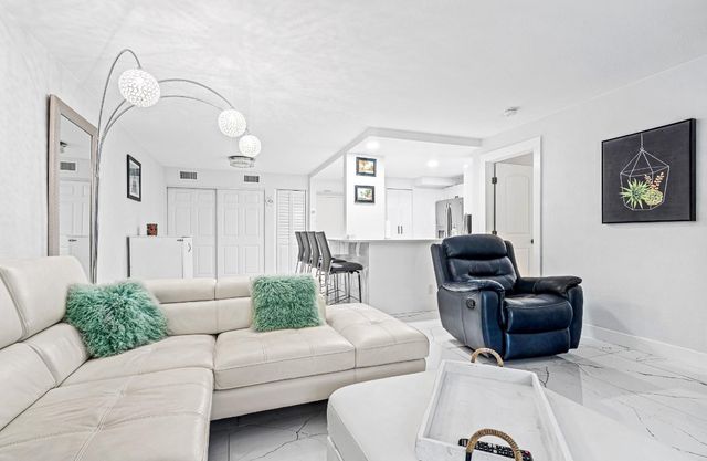 3909 N Ocean Boulevard 102, Fort Lauderdale, FL 33308