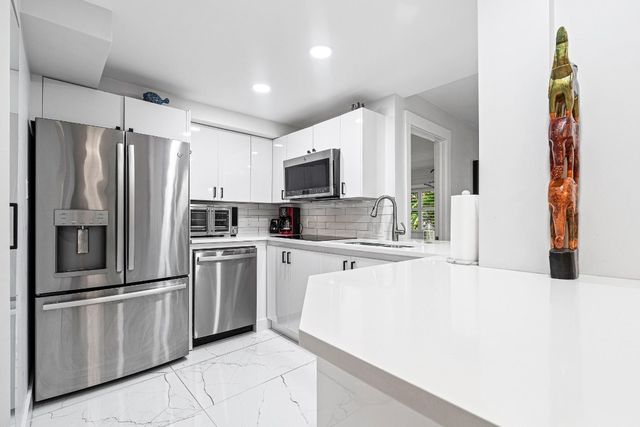 3909 N Ocean Boulevard 102, Fort Lauderdale, FL 33308