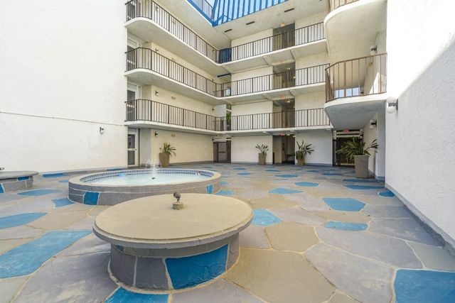 3909 N Ocean Boulevard 102, Fort Lauderdale, FL 33308