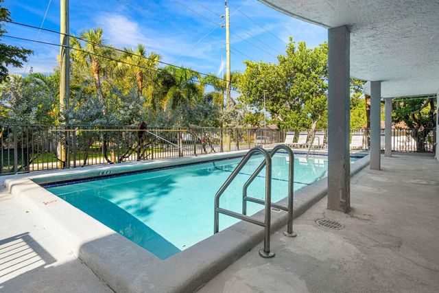 3909 N Ocean Boulevard 102, Fort Lauderdale, FL 33308