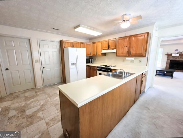 69 Dover Trail, Peachtree City, GA 30269