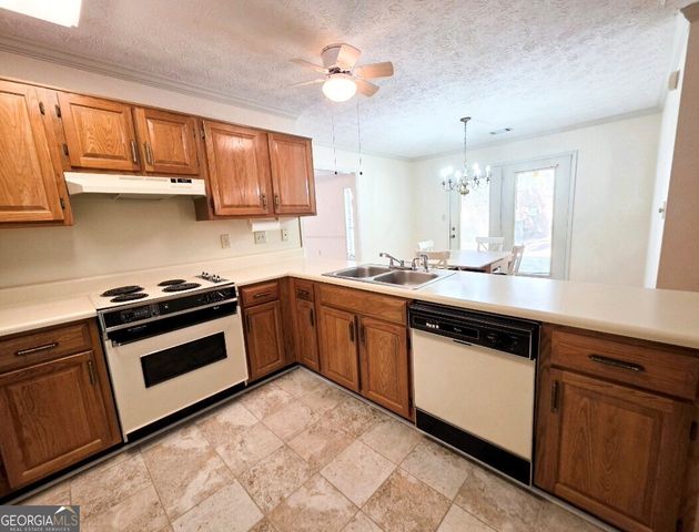 69 Dover Trail, Peachtree City, GA 30269