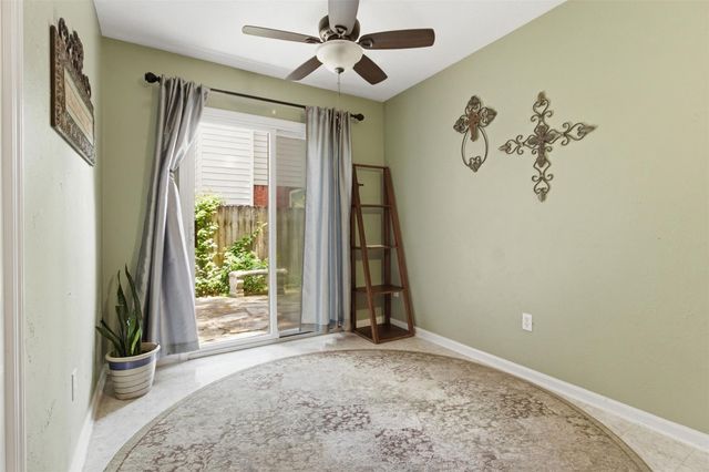 3418 Creek Manor Drive, Houston, TX 77339