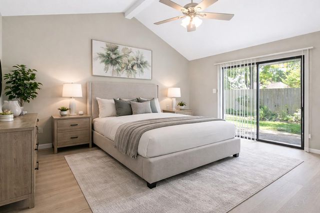 3418 Creek Manor Drive, Houston, TX 77339