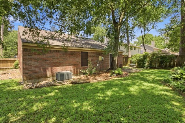 3418 Creek Manor Drive, Houston, TX 77339