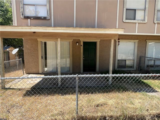 5900 Leonard Road, Bryan, TX 77807