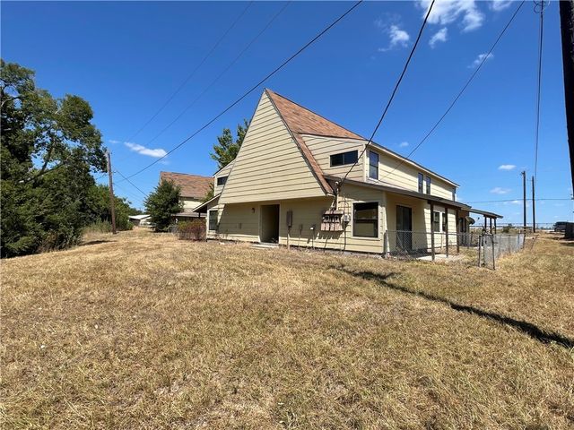 5900 Leonard Road, Bryan, TX 77807