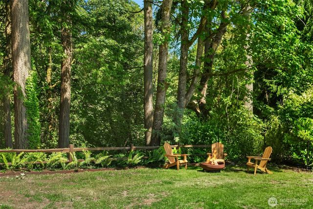 10014 SW 122nd Place, Vashon, WA 98070