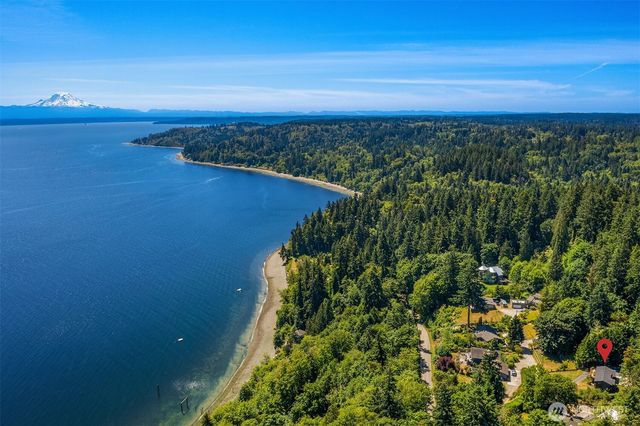 10014 SW 122nd Place, Vashon, WA 98070